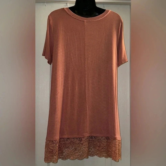 Zenana Signature Short Sleeve Long Top - Picture 4 of 7